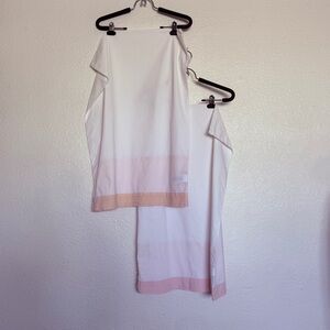 Pottery Barn Teen 100% Organic Cotton White Pink Standard Pillowcases (2)